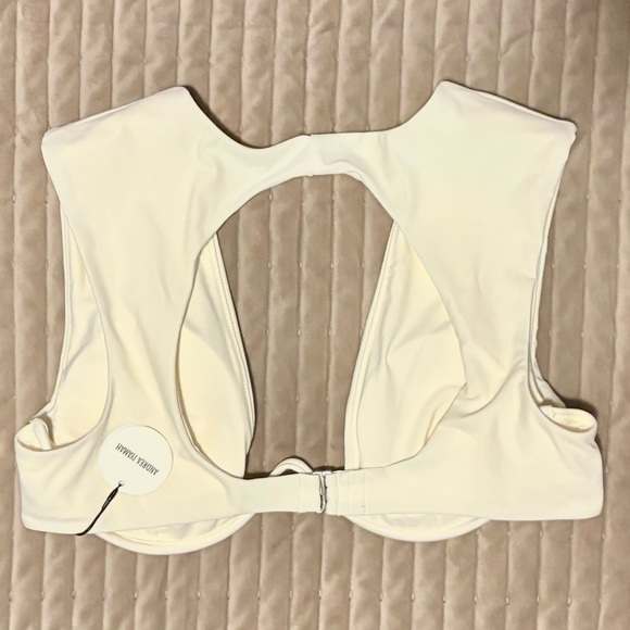 Andrea Iyamah Kuwa Cream Bikini - Picture 5 of 7